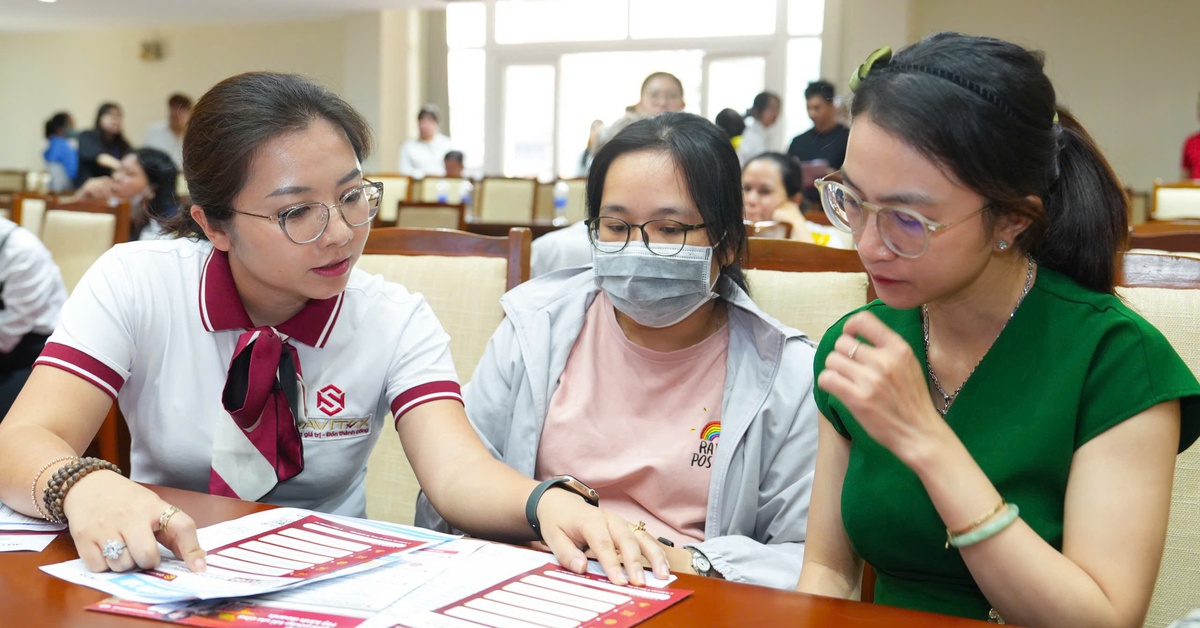 Thủ tướng yêu cầu tháo gỡ khó khăn, vướng mắc thuế cho hộ kinh doanh