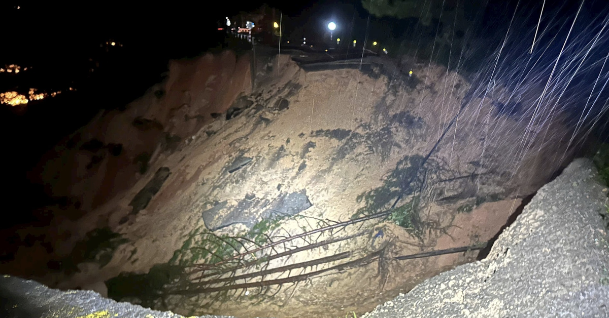 Mặt đường đèo Mimosa Đà Lạt bị cuốn trôi, đứt gãy