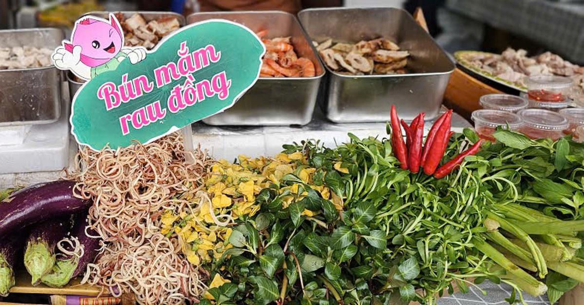 Đến Hội chợ Mùa thu ăn thắng cố, bún mắm miền Tây, bún bò Huế, hủ tiếu Mỹ Tho và một vòng Việt Nam