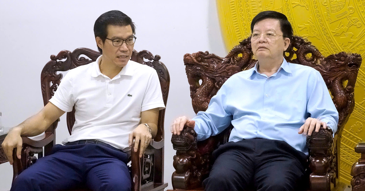 Phó thủ tướng Mai Văn Chính thăm Trường đại học Tôn Đức Thắng, dự bế mạc giải bóng đá công nhân