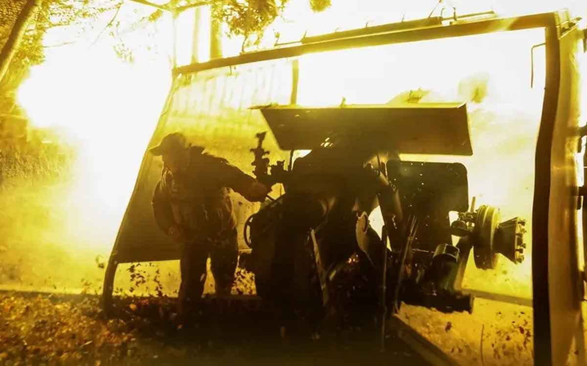 Hàng trăm drone Ukraine 'tổng tấn công' cảng dầu Nga ở Biển Đen