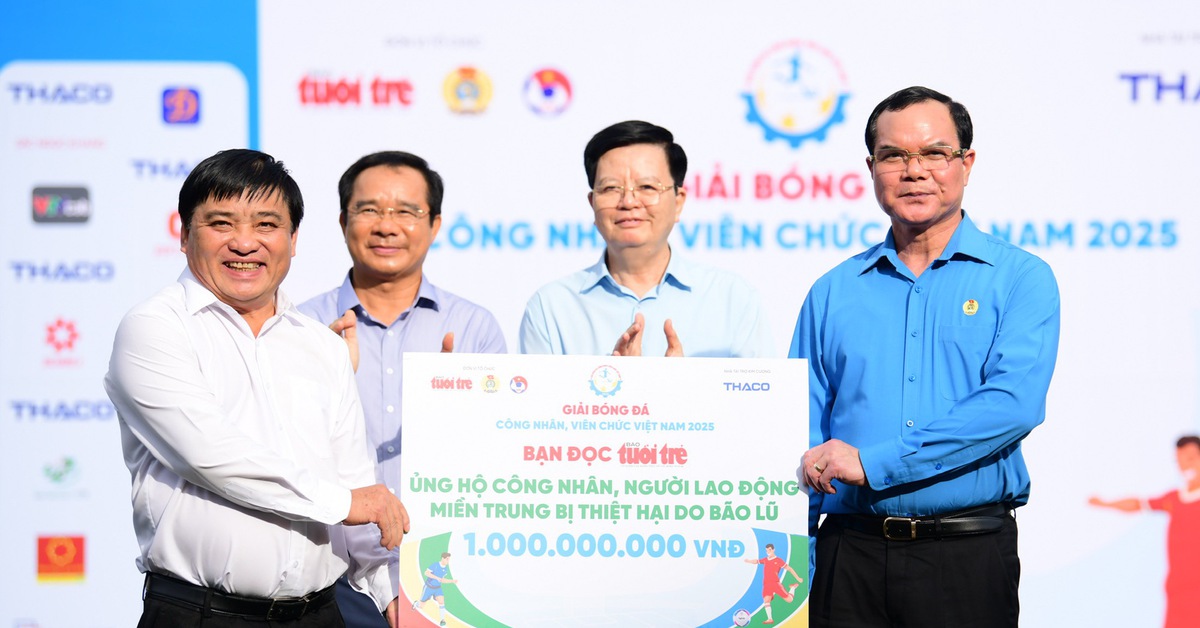 Bạn đọc báo Tuổi Trẻ ủng hộ 1 tỉ đồng tới đồng bào miền Trung chịu thiệt hại bởi lũ lụt