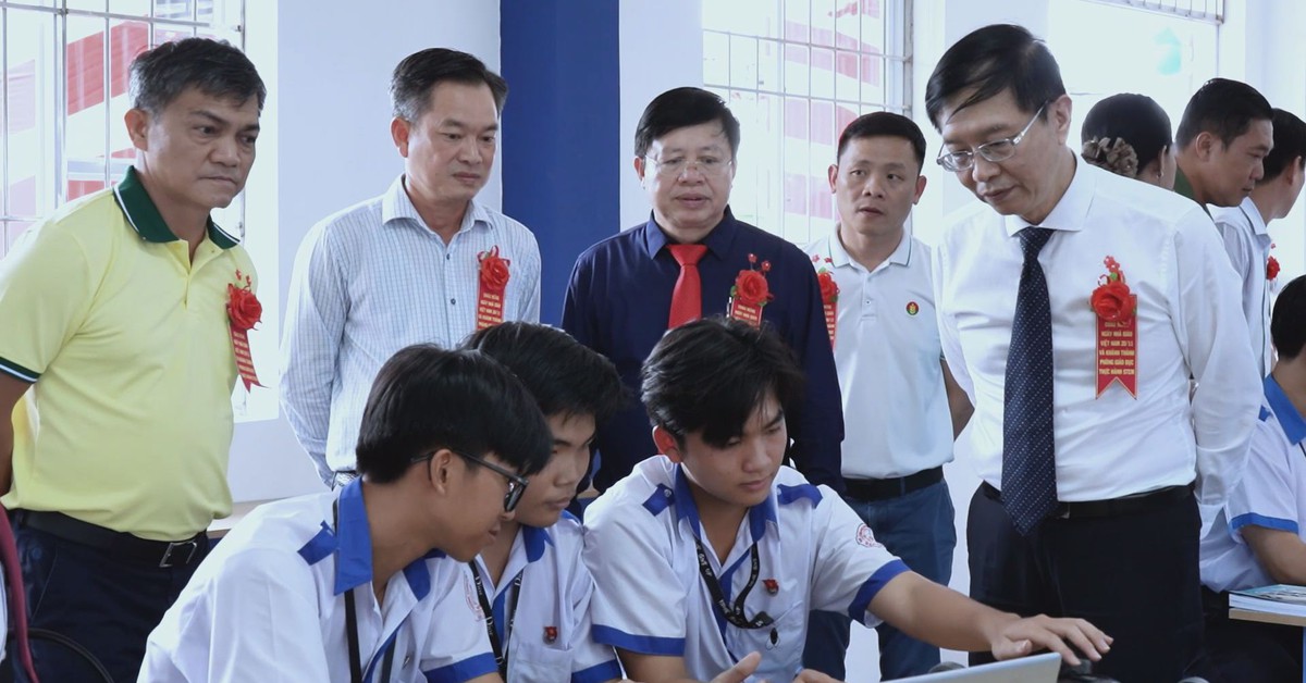 PVCFC hưởng ứng chiến dịch 100 phòng học STEM