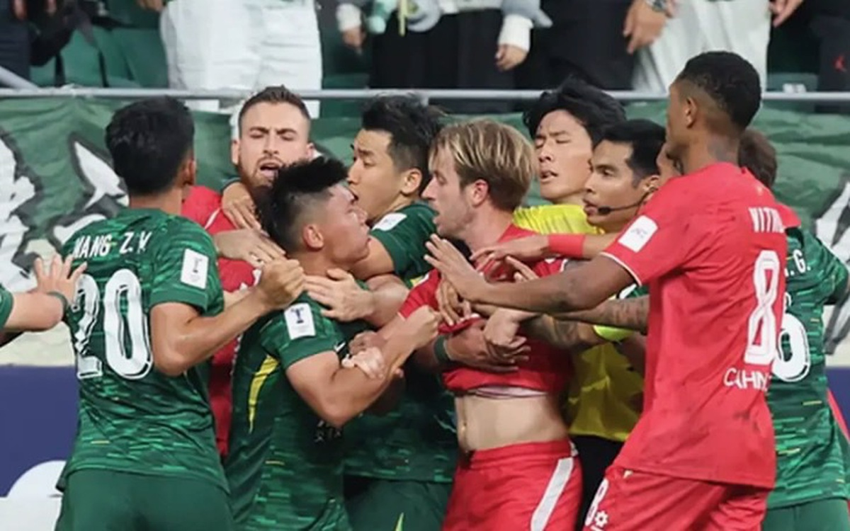 CLB Công An Hà Nội và Beijing Guoan bị phạt vì hình ảnh không đẹp ở cúp châu Á