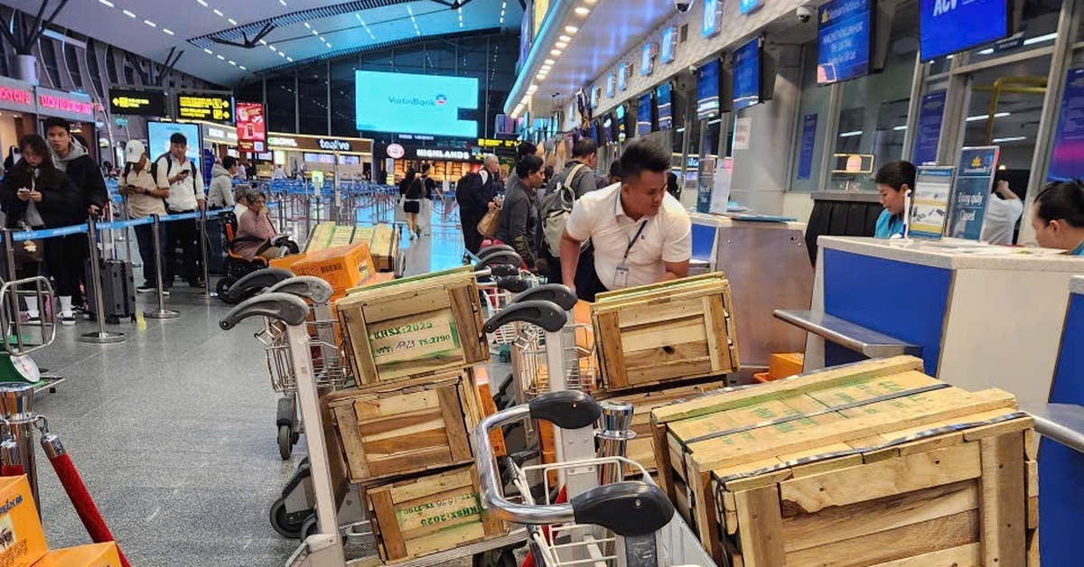 Miễn phí đổi hoặc bảo lưu vé chuyến bay do thời tiết xấu tại Cam Ranh, Tuy Hòa, Phù Cát