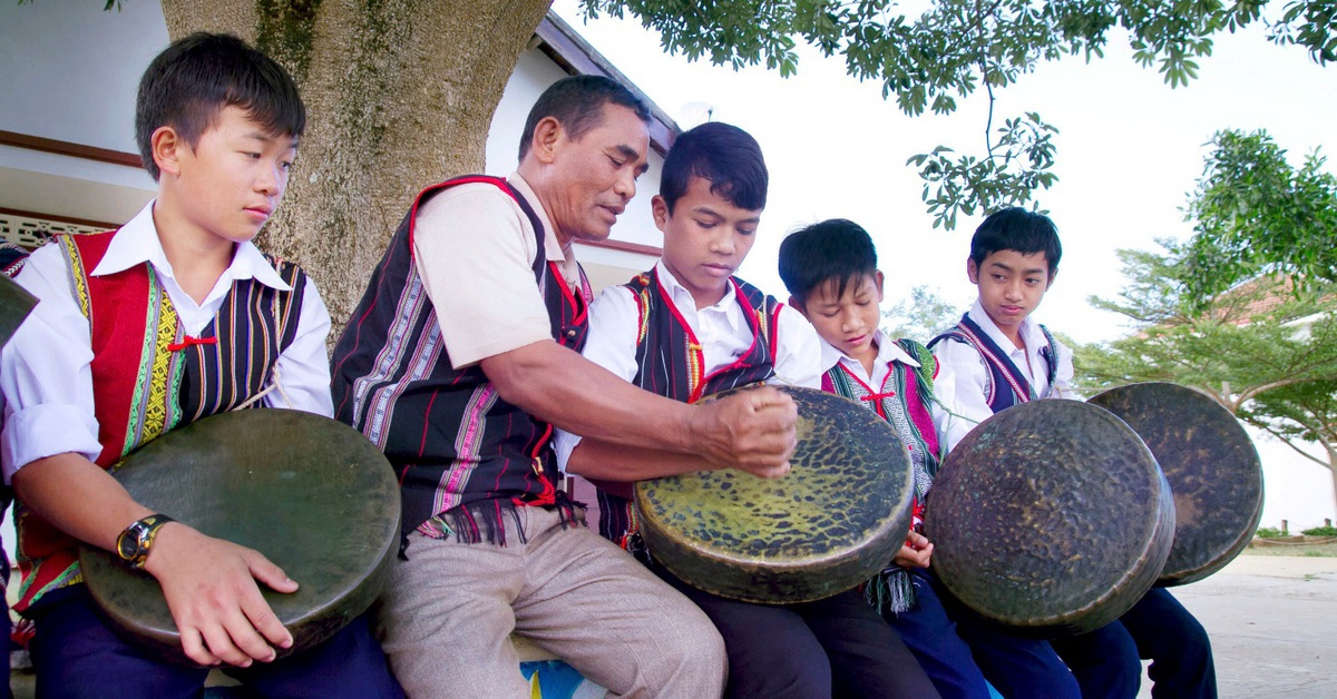 Cồng chiêng Tây Nguyên: Nhịp thở của đại ngàn và bản hùng ca bất tận
