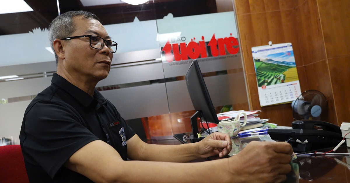 'Nước lũ càng dâng, lòng tôi càng thắt lại'