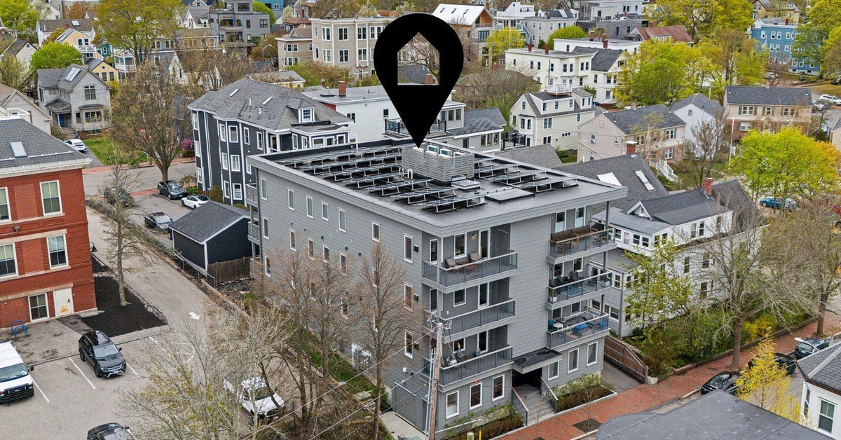 'Trang trại' năng lượng mặt trời do cư dân sở hữu trên mái chung cư