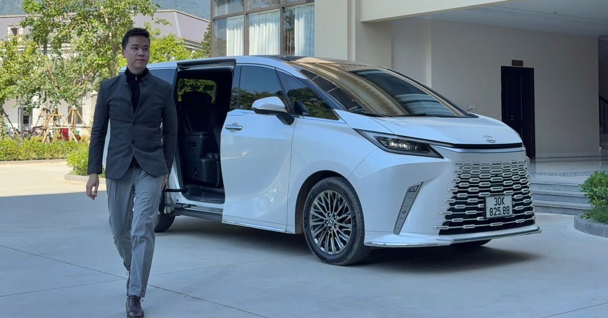 Ghế ‘ông chủ’ trên Lexus LM 500h hơn 5,7 tỉ đồng cho trải nghiệm như chuyên cơ trên mặt đất