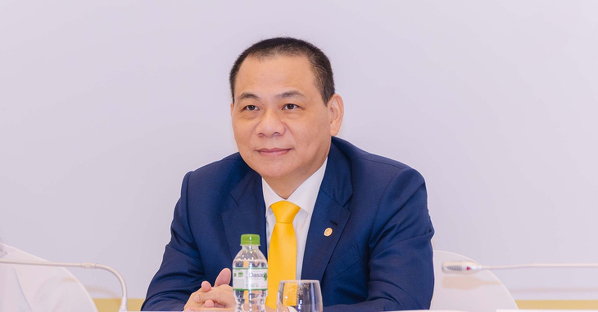 Vốn hóa Vingroup cán mốc 930.000 tỉ đồng, tập đoàn của tỉ phú Phạm Nhật Vượng lớn cỡ nào?