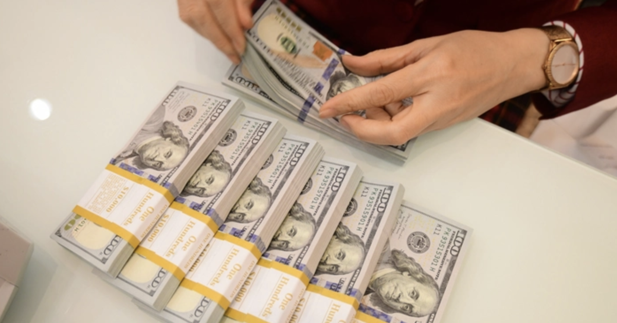 Tin tức sáng 25-11: Doanh nghiệp vay USD chịu áp lực lớn khi tỉ giá tăng