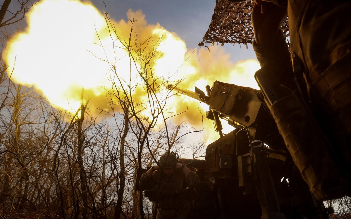 Nga-Ukraine không kích nhau dữ dội