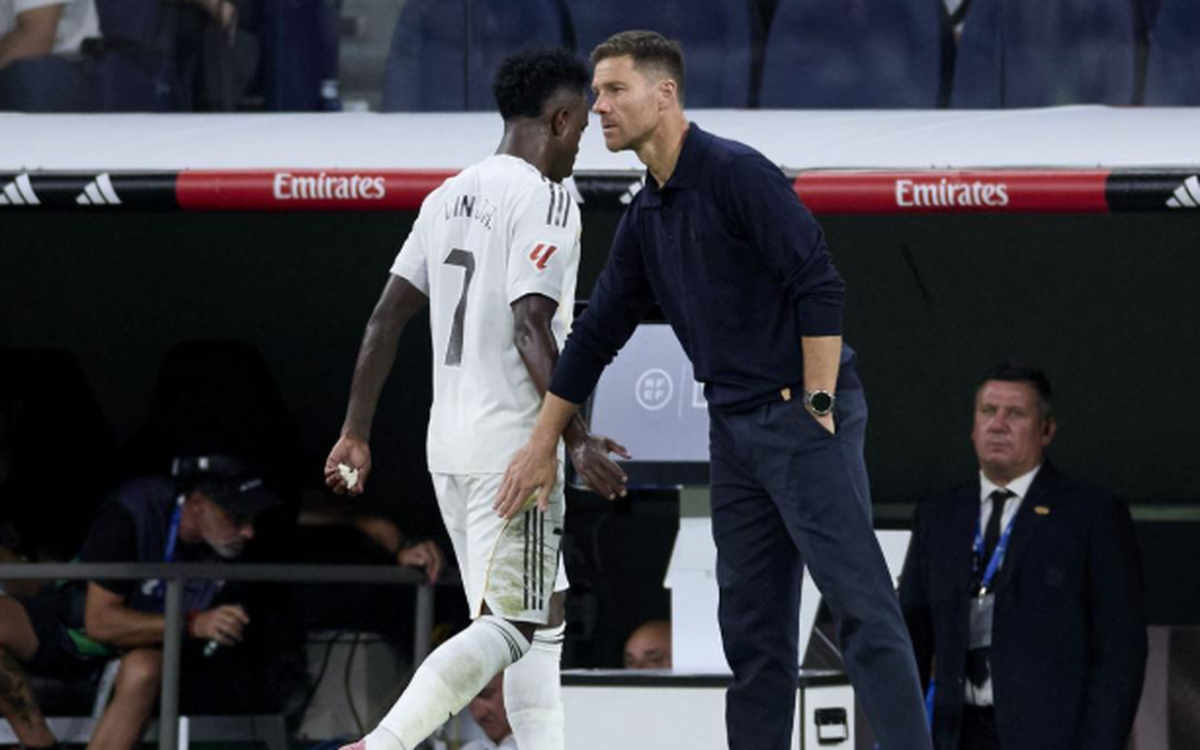 Vinicius nổi loạn trong ngày sinh nhật của HLV Alonso