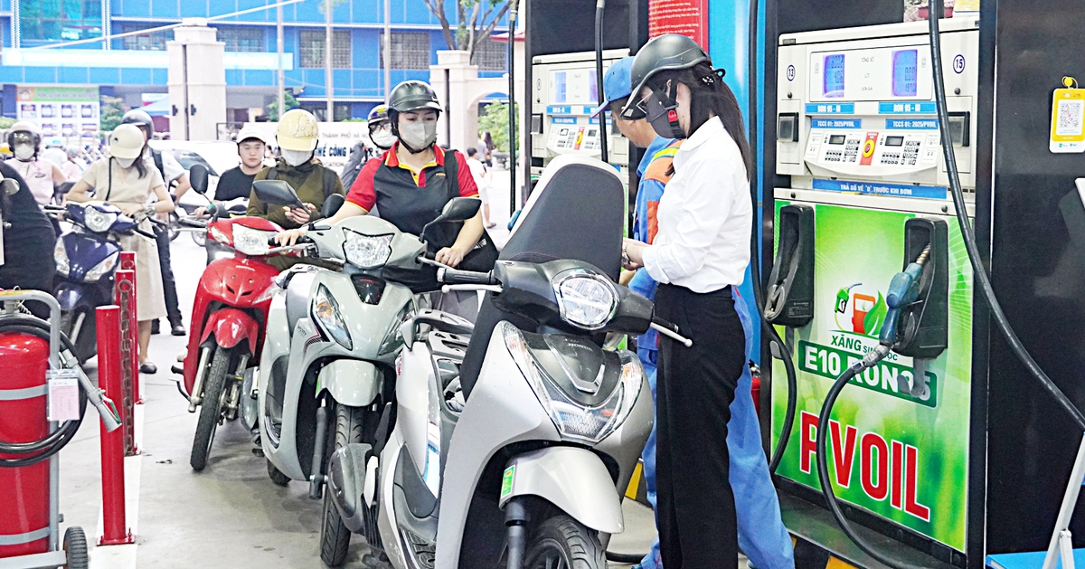 Xăng sinh học E10 vẫn ở thế yếu, dần bị loại khi thị trường vẫn còn bán xăng khoáng