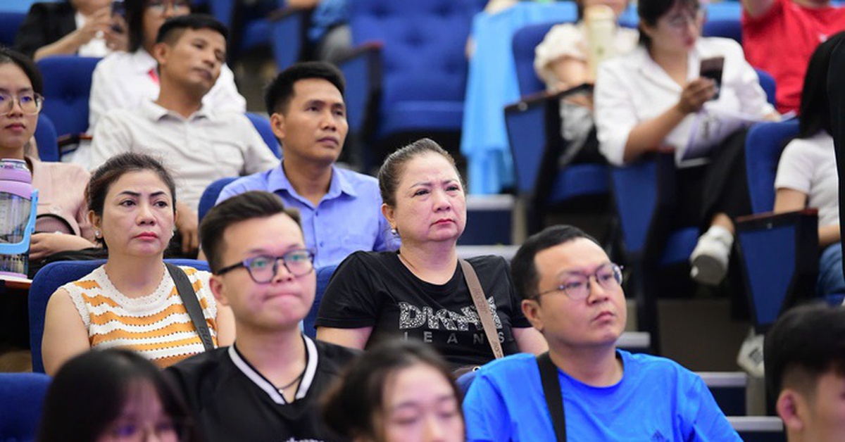 VIB đồng hành cùng hộ kinh doanh trong chiến dịch ‘60 ngày cao điểm’ bỏ thuế khoán