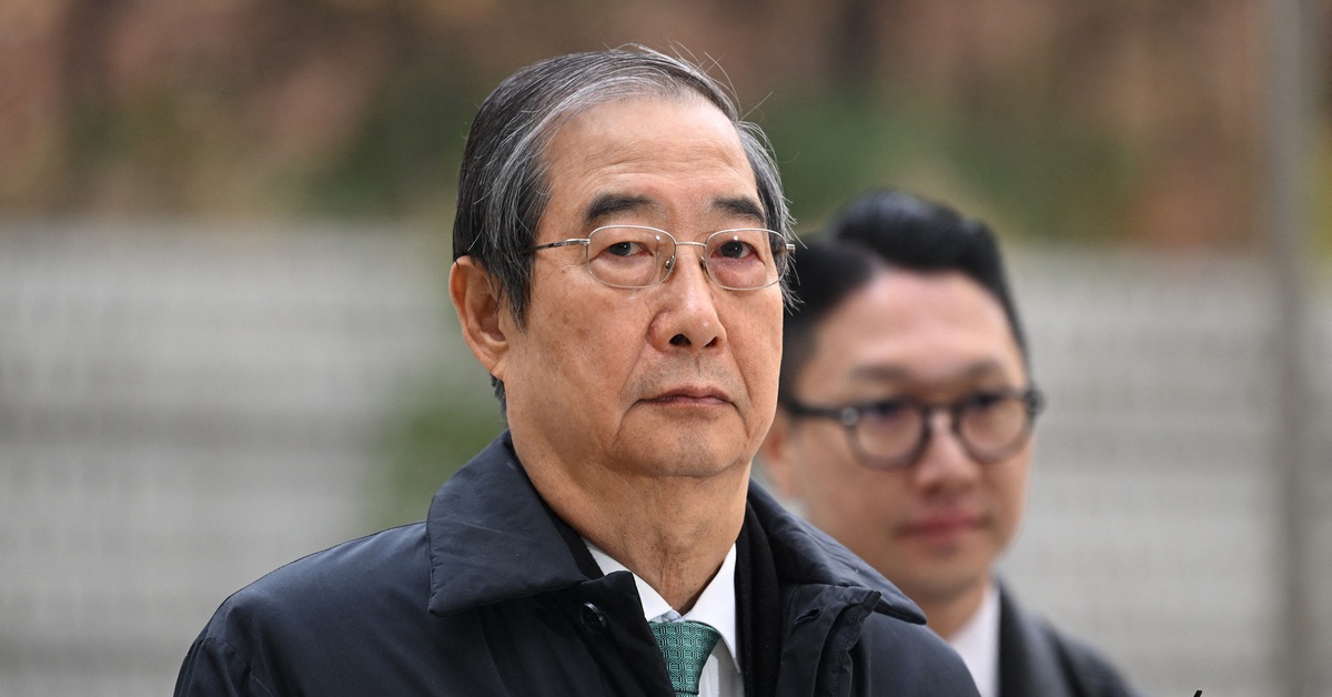 Cựu Thủ tướng Han Duck Soo bị đề nghị 15 năm tù vì vụ thiết quân luật