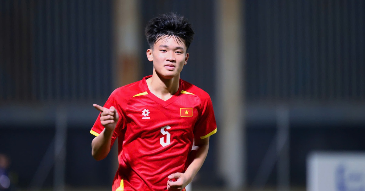 Thắng Hong Kong, U17 Việt Nam củng cố ngôi đầu bảng vòng loại châu Á