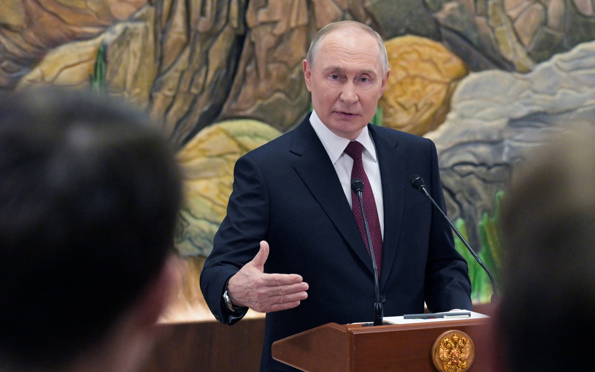 Ông Putin nói Nga sẽ ngừng chiến khi Ukraine rút quân