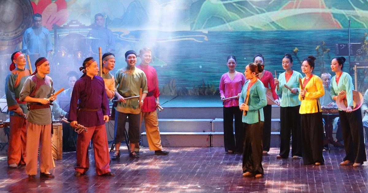 Nghệ sĩ tham gia các cuộc liên hoan là săn tìm huy chương để được phong tặng danh hiệu?