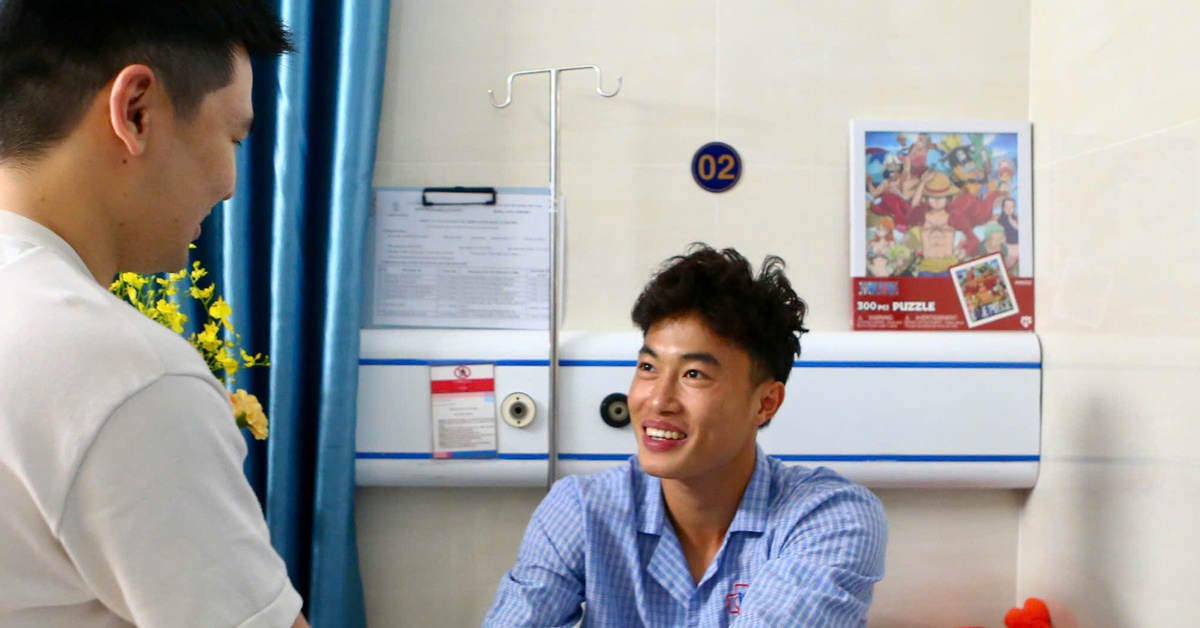 Văn Trường nghỉ 8 tháng, chủ tịch CLB Hà Nội dặn dò kỹ