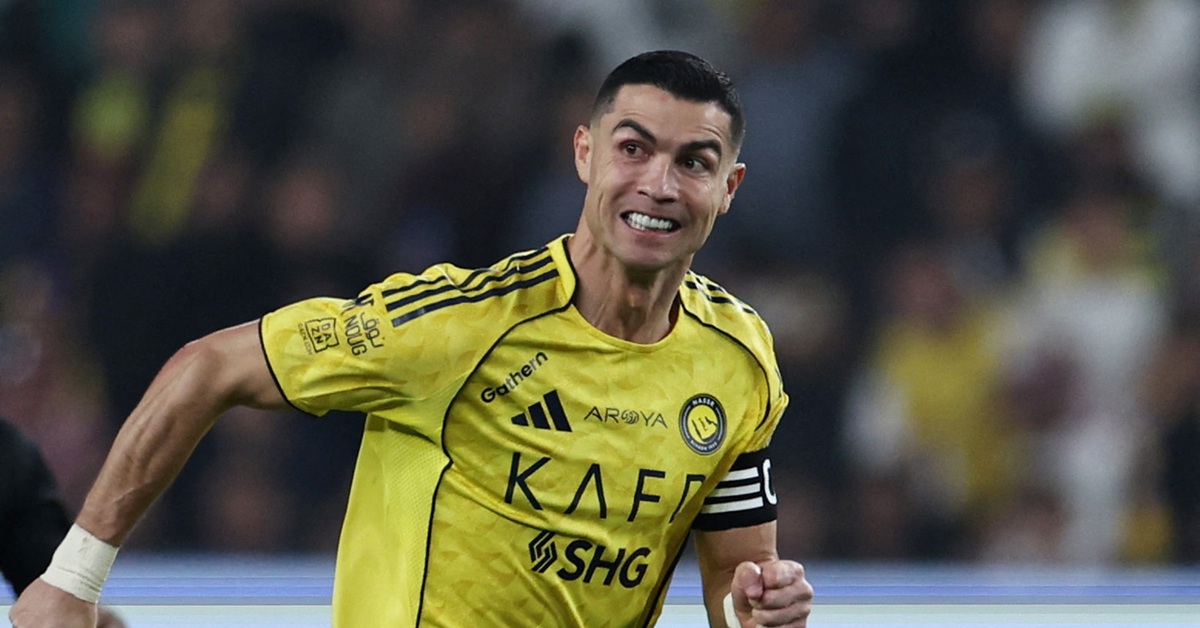 Ronaldo đặt chân vào thế giới MMA