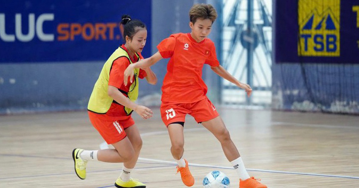 Futsal nữ Việt Nam giao hữu với Trung Quốc để chuẩn bị cho SEA Games 33