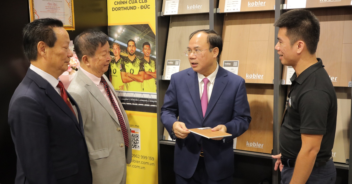 Doanh nghiệp khuyến mãi lên đến 50% tại triển lãm quốc tế Vietbuild Home 2025 ở TP.HCM