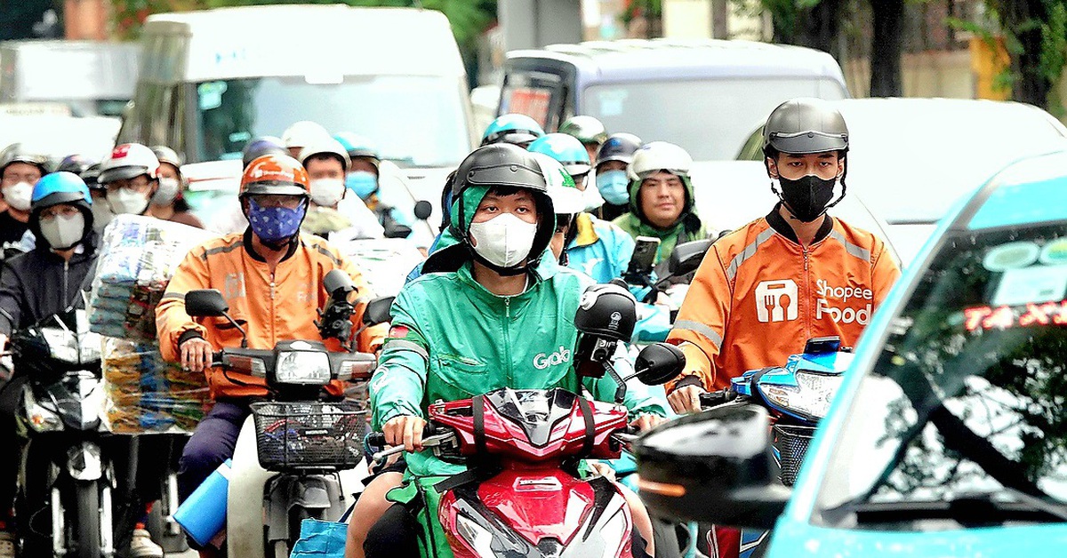 Một doanh nghiệp đề xuất cải tạo xe máy chạy xăng sang chạy điện