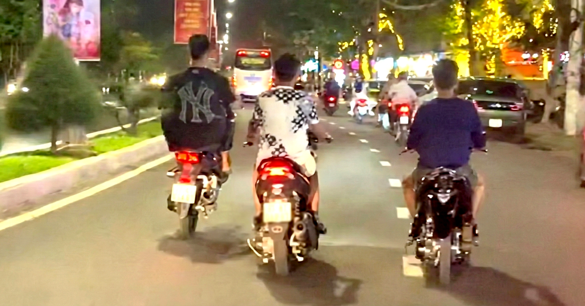 Truy tìm 3 thanh niên phóng xe tốc độ cao, bốc đầu, nẹt pô inh ỏi trên phố Nha Trang
