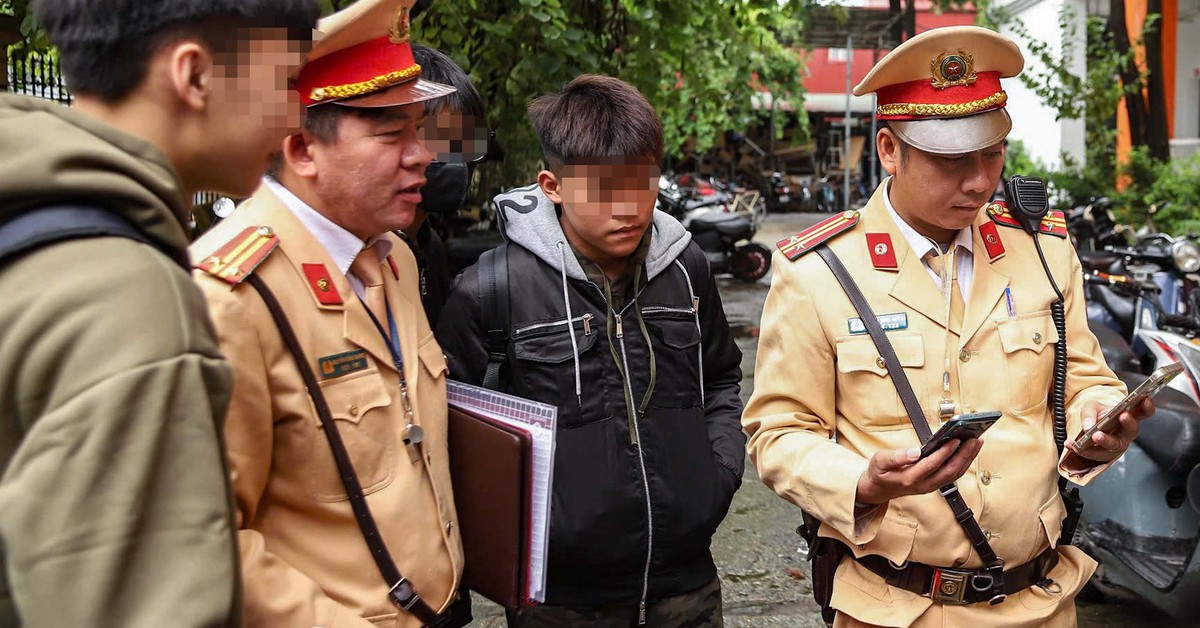 Sáng 4-11, hơn 24.000 phụ huynh bị mời làm việc vì giao xe cho con chưa đủ tuổi và con vi phạm