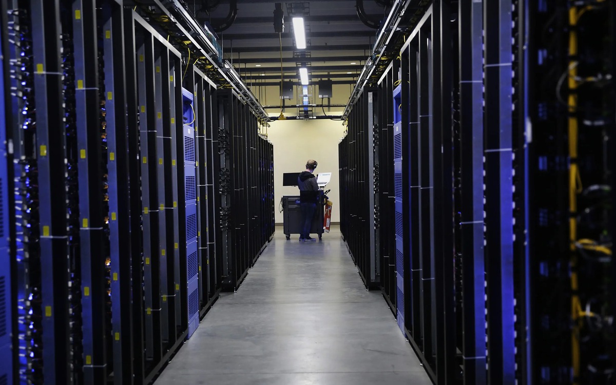 Google tính đưa trung tâm dữ liệu AI ra không gian