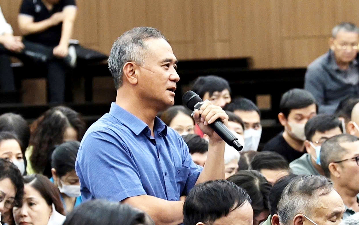 Đánh bạc triệu đô nhưng than vãn... 'hoàn cảnh khó khăn'