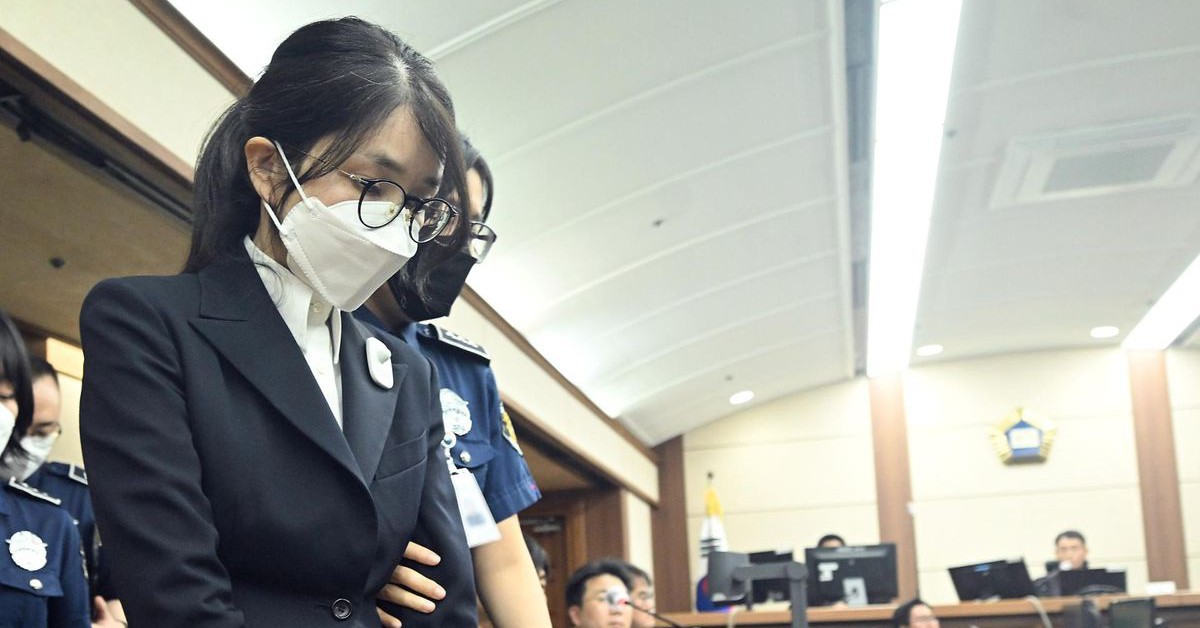 Cựu Đệ nhất phu nhân Hàn Quốc lần đầu thừa nhận nhận quà là 2 túi Chanel