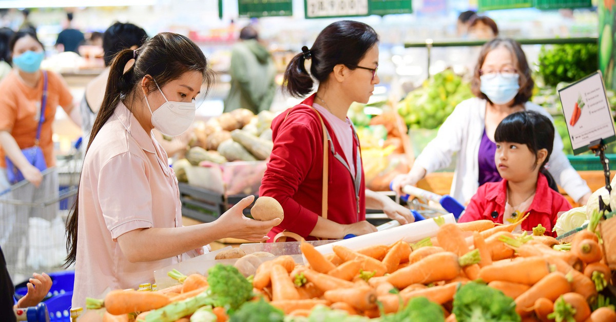 Lạm phát 10 tháng tăng 3,27%, nhóm hàng hóa nào tăng giá mạnh nhất?