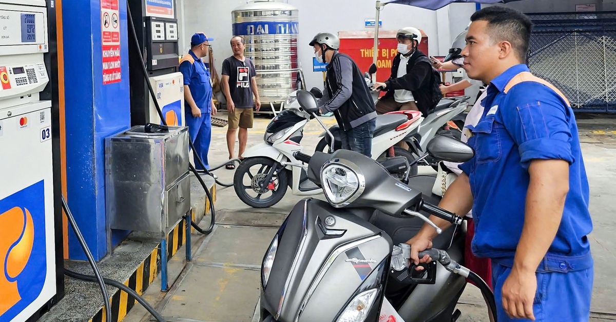 Tin tức sáng 7-11: Đại gia xăng dầu miền Tây có doanh thu 0 đồng