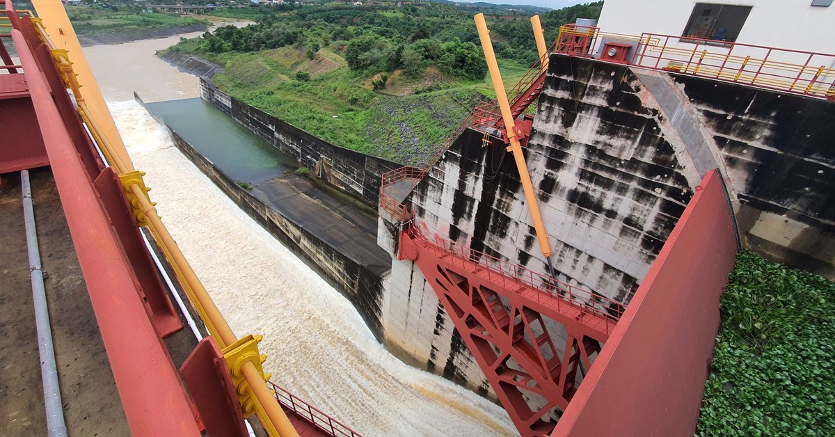 Lâm Đồng xả nước nhiều hồ thủy điện lớn, cảnh báo lũ quét sau bão Kalmaegi