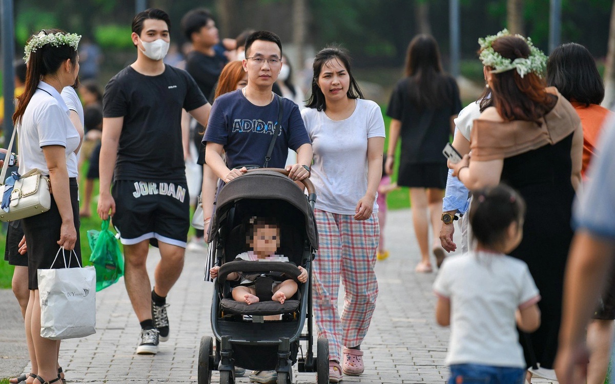 V Vietnamu moški z dvema otrokoma po razvezi ne bo imel prednosti pri nakupu socialnih stanovanj