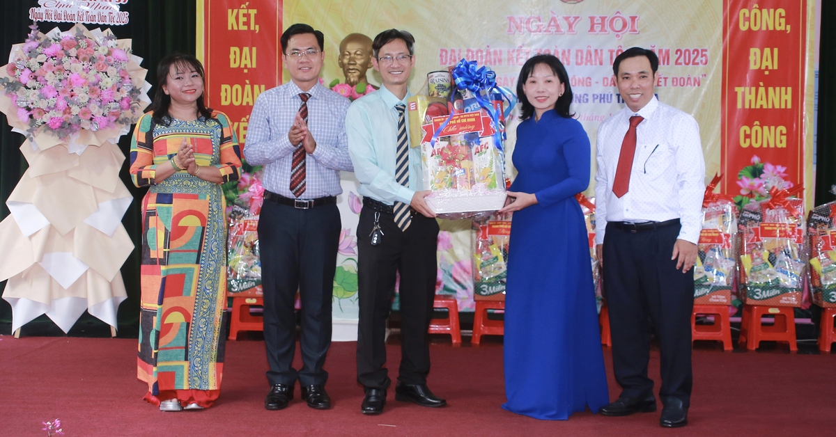 Phường Phú Thọ Hòa triển khai chuyển đổi số đến từng khu phố