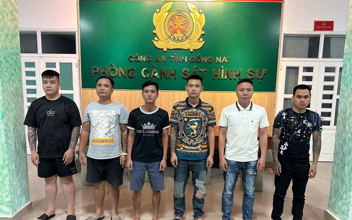 Công an Đồng Nai bắt nhóm cho vay nặng lãi, thu giữ súng và 200 viên đạn chì