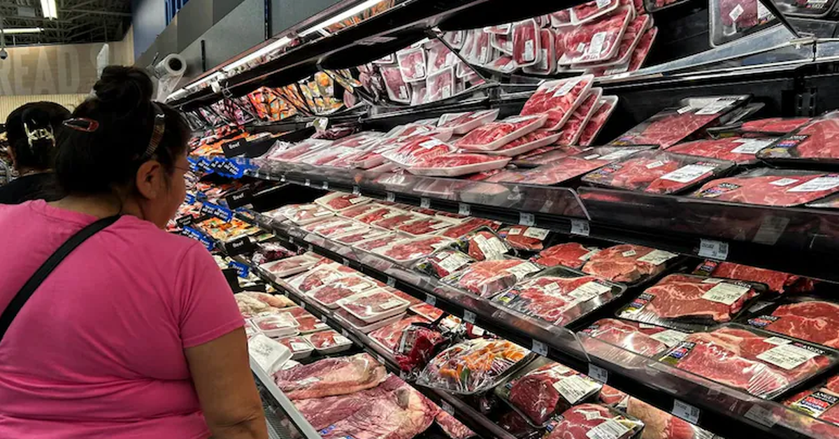 Ông Trump lo lắng đến cả miếng thịt bò cho người dân Mỹ