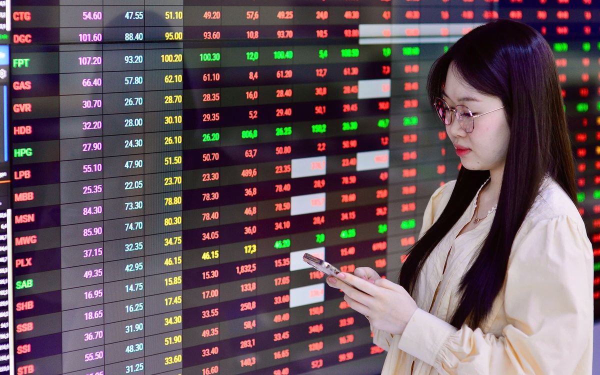 Dòng tiền trên thị trường chứng khoán đang 'nguội' nhanh, vì sao?