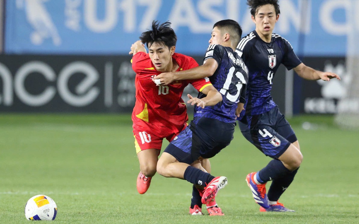 U17 Việt Nam thắng đội J-League 2