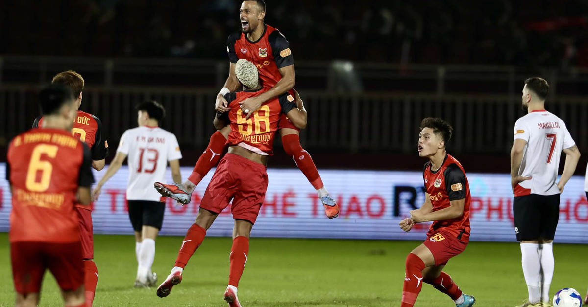 Lội ngược dòng khó tin, Ninh Bình đánh bại Công An TP.HCM trong trận cầu 7 bàn thắng