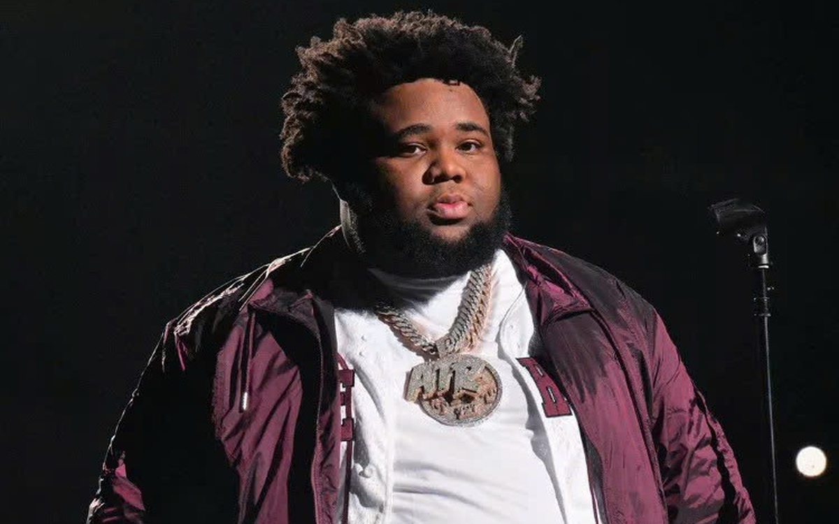 Chưa kịp ăn mừng nhận đề cử Grammy, nam rapper bị bắt vì dùng ma túy và tàng trữ vũ khí