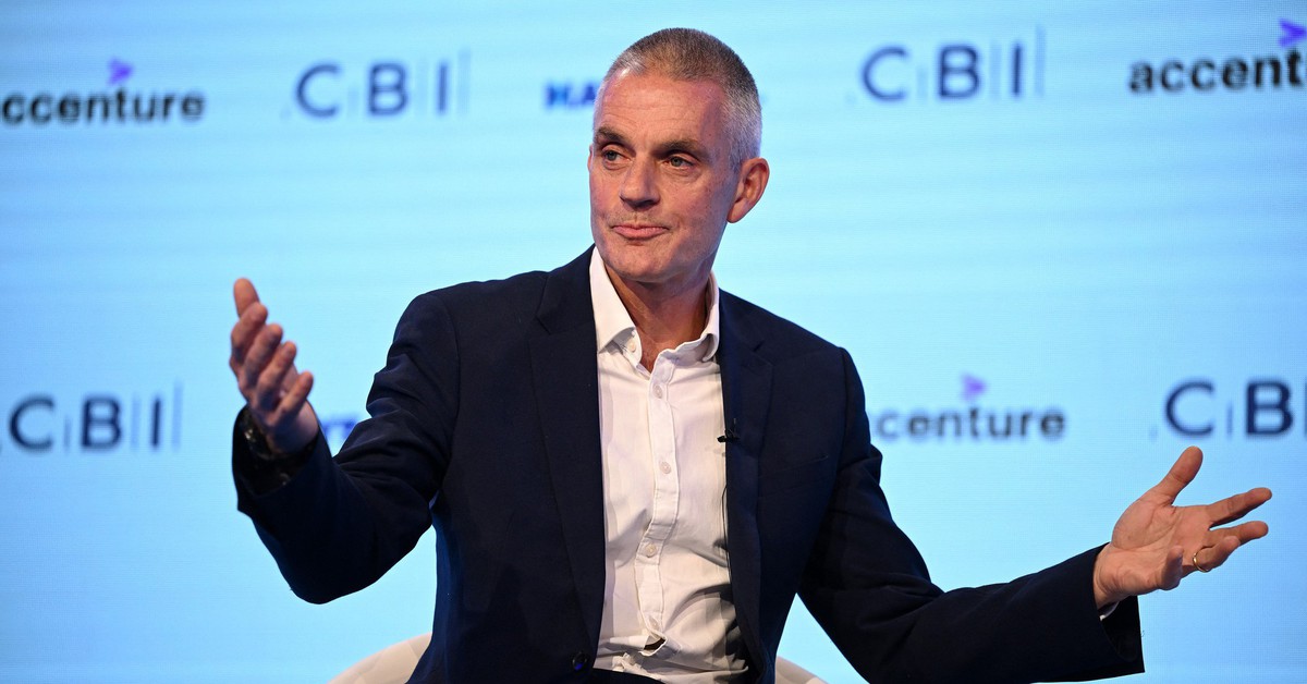 Tin tức thế giới 10-11: Lãnh đạo BBC từ chức vì ông Trump; Mỹ lại có ưu ái mới cho Hungary