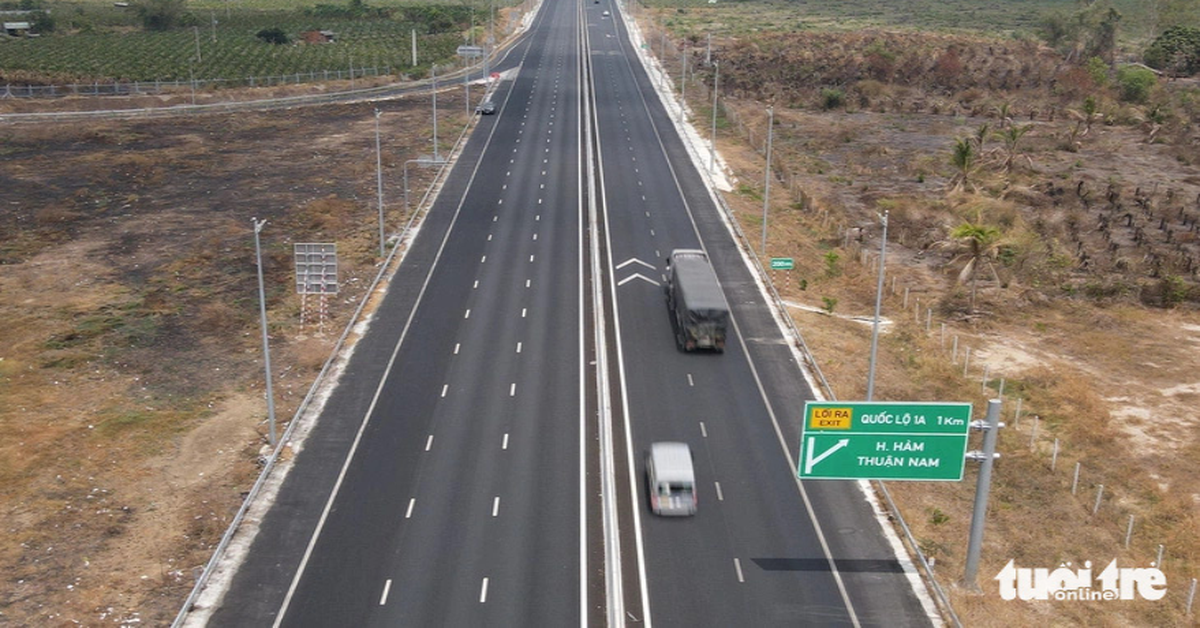 Cáp điện trên cao tốc Phan Thiết - Dầu Giây liên tục bị cắt trộm