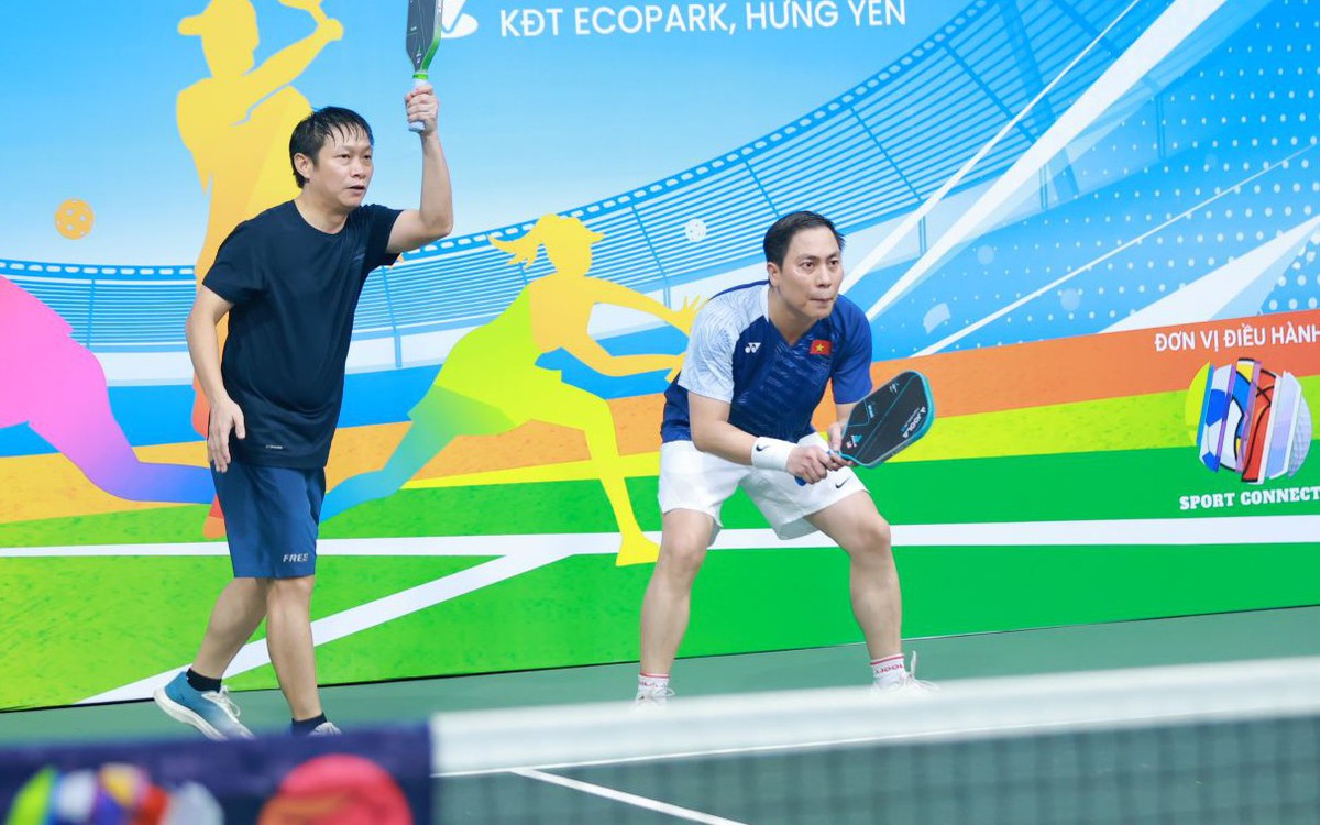 Các y, bác sĩ thi đấu pickleball để gây quỹ cho bệnh nhân ung thư