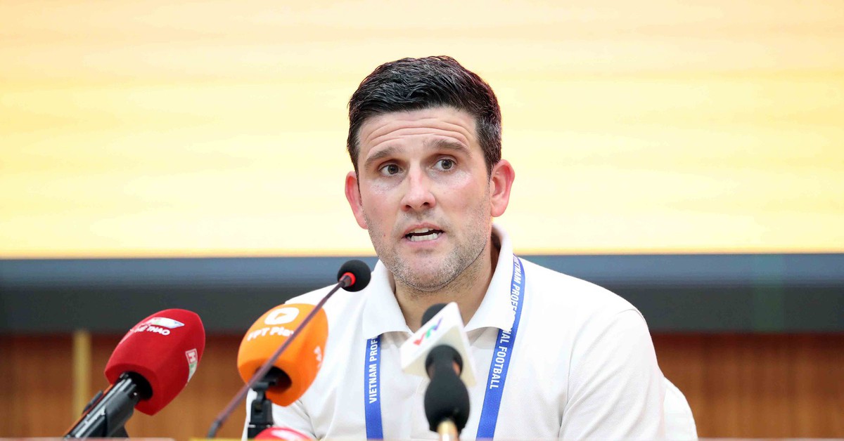 HLV Tây Ban Nha chưa vội nghĩ CLB Ninh Bình sẽ là nhà vô địch V-League