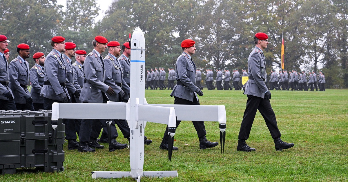 Đức nói NATO sẵn sàng triển khai 800.000 quân nếu chiến tranh với Nga