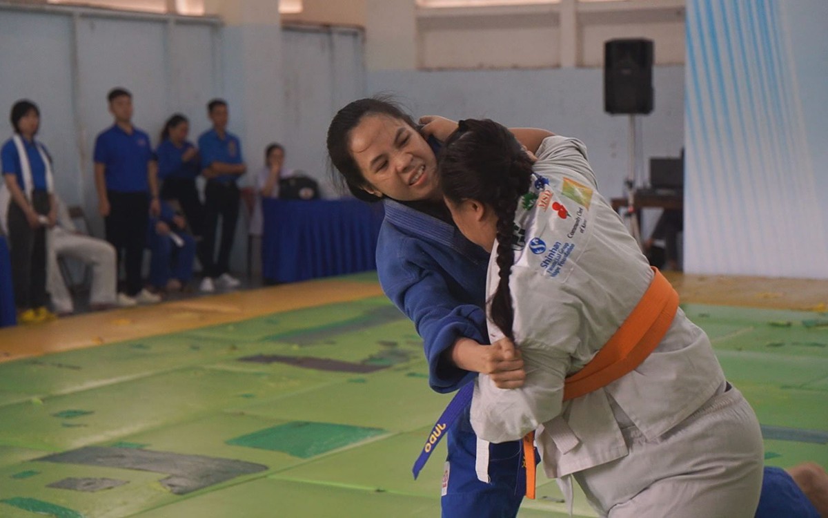 Cuộc thi Lan tỏa năng lượng tích cực 2025: Vượt lên bóng tối